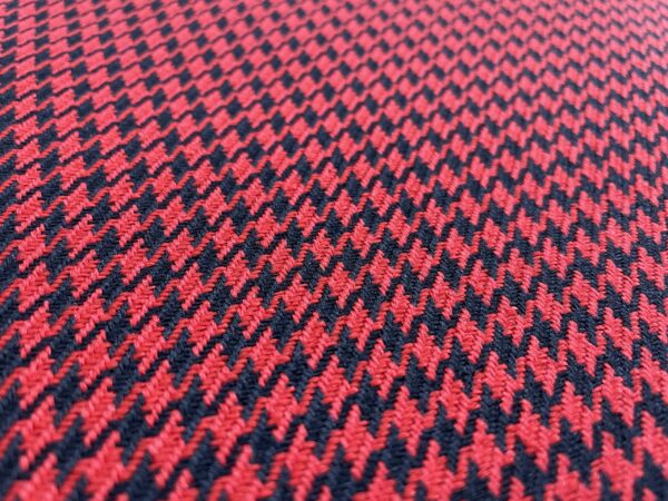 Bezugsstoff Hahnentritt schwarz / rot
