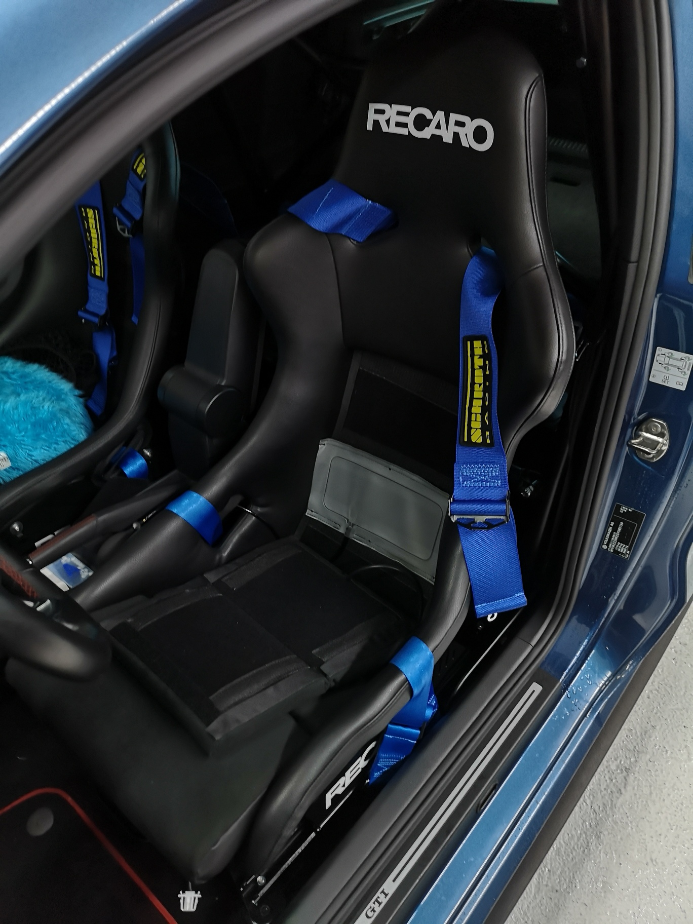 Innenflächen für Recaro Pole Position mit Bezugsstoff Golf 8 GTI -  Warmsbach Autosattlerei