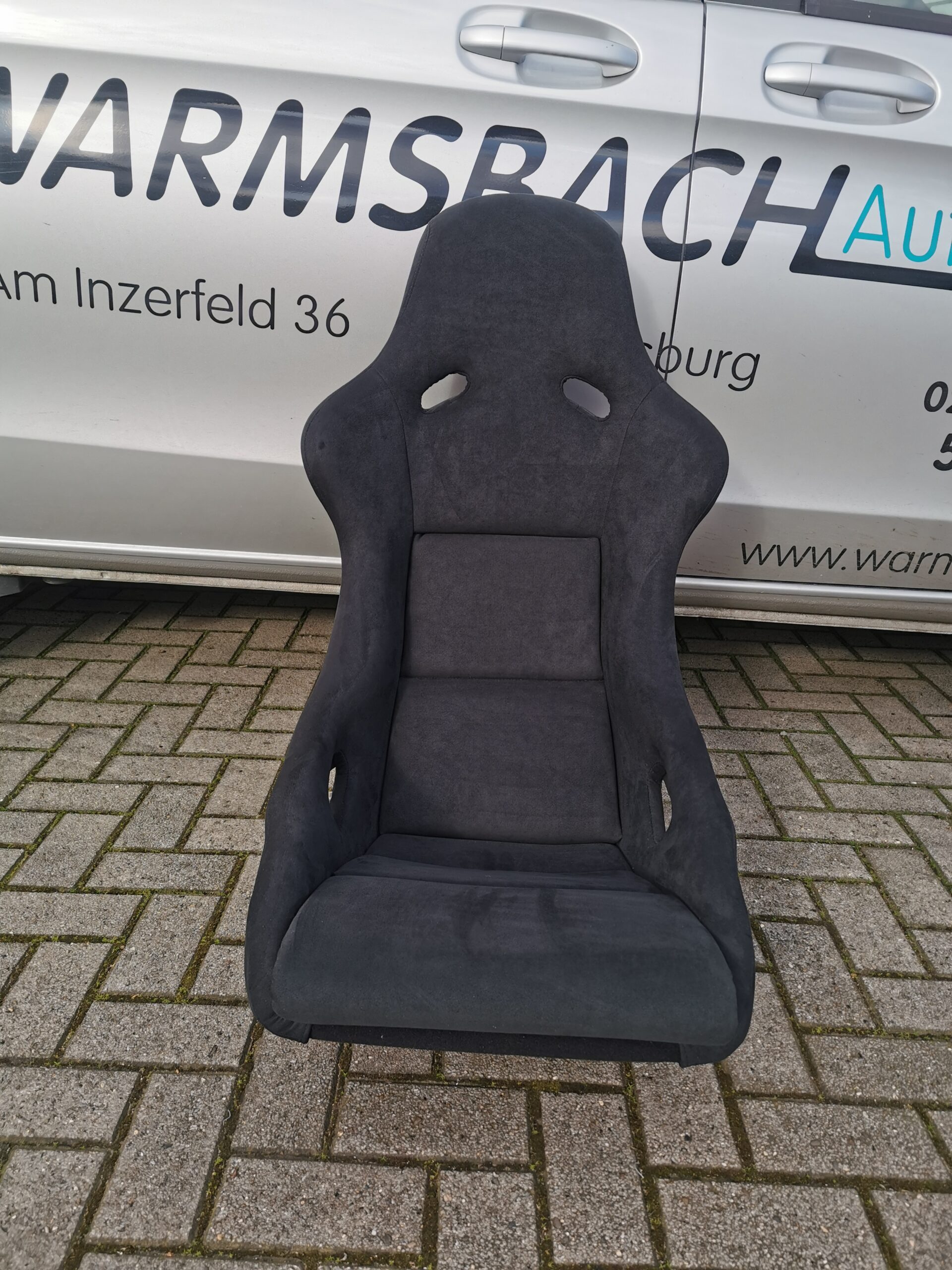 Individuelle Sitzbezüge aus Leder und Alcantara® für BMW