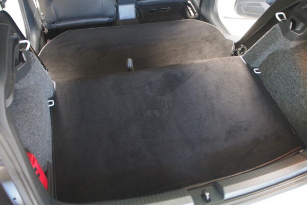 Clubsportteppich Polo 5 6C mit Kofferraumerhöhung