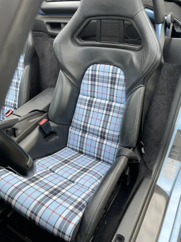 Bezüge für Innenflächen passend für Porsche Sportschalensitz mit Bezugsstoff Schottenkaro hellblau
