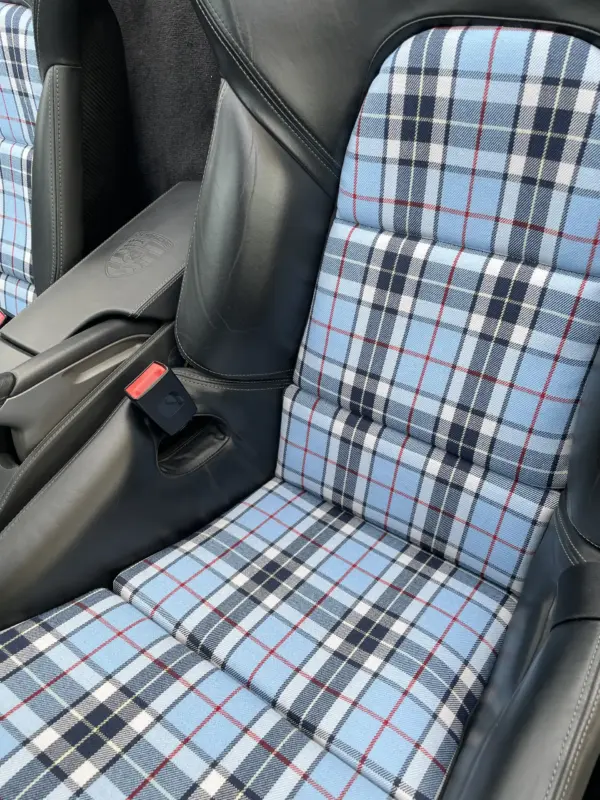 Bezüge für Innenflächen passend für Porsche Sportschalensitz mit Bezugsstoff Schottenkaro hellblau