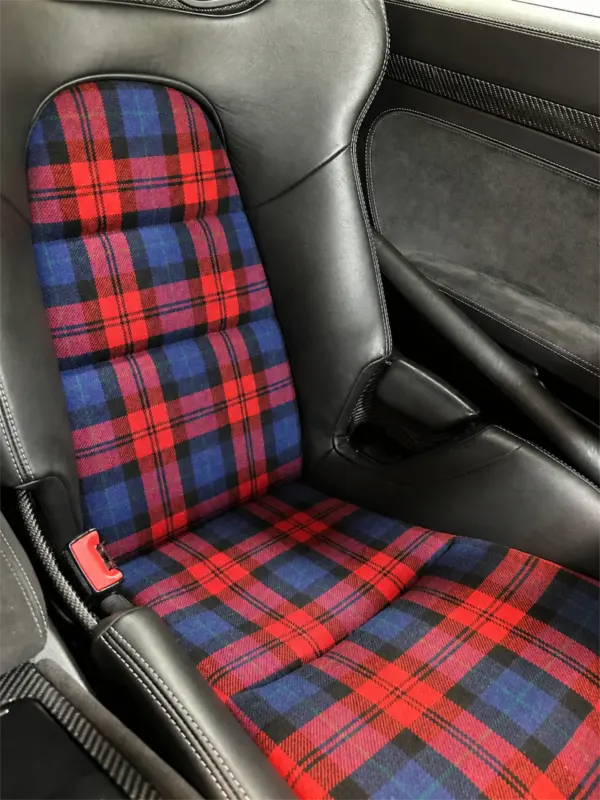 Bezüge für Innenflächen passend für Porsche Vollschalensitz mit Bezugsstoff Schottenkaro rot - blau 8AB