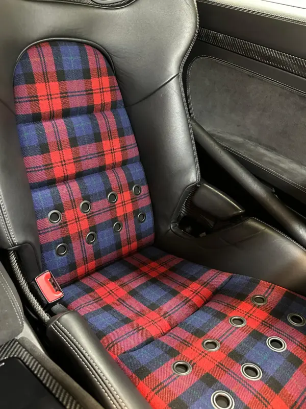 Bezüge für Innenflächen passend für Porsche Vollschalensitz mit Bezugsstoff Schottenkaro rot - blau 8AB - inkl. Ösen