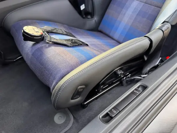 Bezüge für Innenflächen passend für Porsche Vollschalensitz mit Bezugsstoff Multicolor blau
