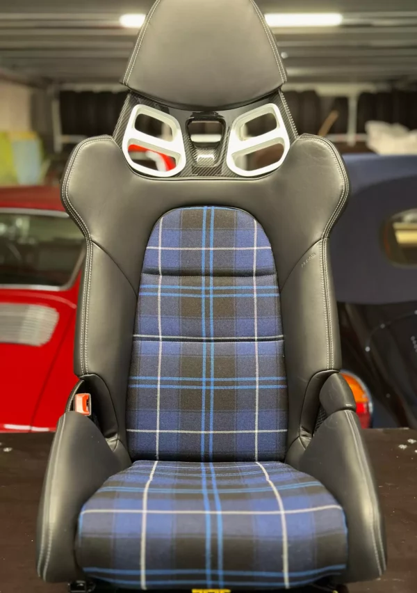 Innenflächen passend für Porsche Vollschalensitz mit Bezugsstoff Schottenkaro blau PM – Bild 2