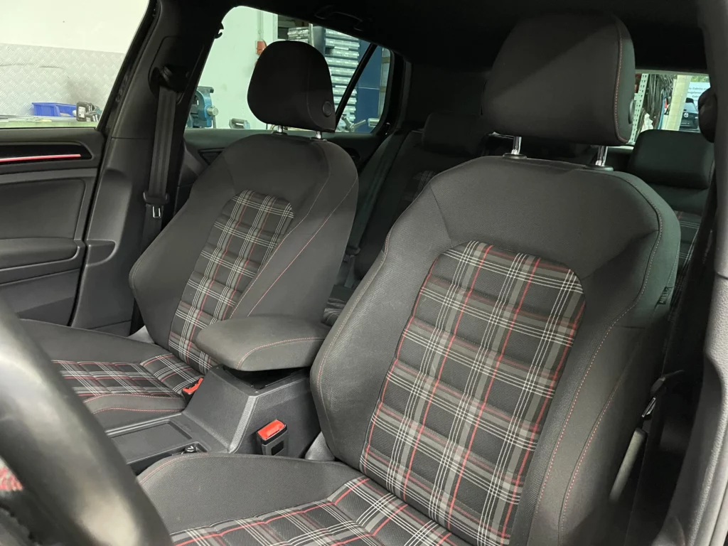 Reparatur einer Fahrersitzlehne